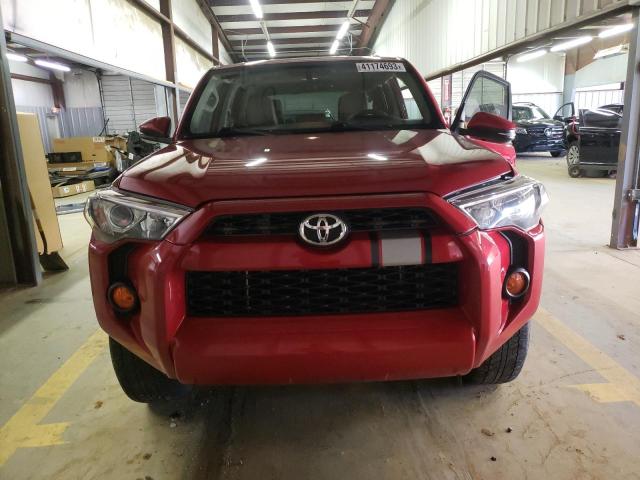 JTEBU5JRXJ5590635 - 2018 TOYOTA 4RUNNER SR5/SR5 PREMIUM RED photo 5