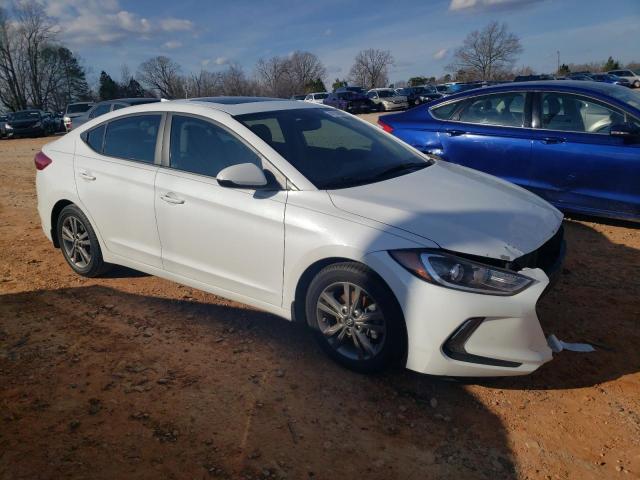 5NPD84LF6JH304374 - 2018 HYUNDAI ELANTRA SEL WHITE photo 4