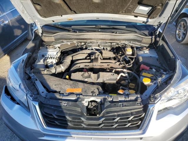 JF2SJABCXJH484394 - 2018 SUBARU FORESTER 2.5I GRAY photo 12