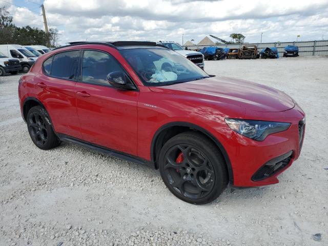 ZASPAKBN2R7D74850 - 2024 ALFA ROMEO STELVIO TI 红色 照片 4