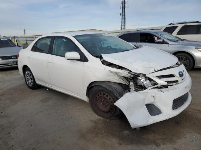 2T1BU4EE8CC770966 - 2012 TOYOTA COROLLA BASE WHITE photo 4