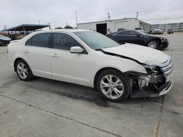 3FAHP0HA0CR257908 - 2012 FORD FUSION SE WHITE photo 4