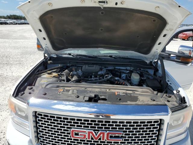 1GT12UE85GF145322 - 2016 GMC SIERRA K2500 DENALI WHITE photo 11