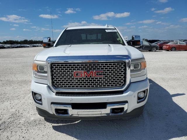 1GT12UE85GF145322 - 2016 GMC SIERRA K2500 DENALI WHITE photo 5