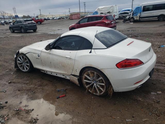 WBALM7C55BE383440 - 2011 BMW Z4 SDRIVE35I WHITE photo 2