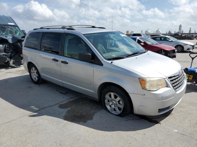 2A8HR44H08R135506 - 2008 CHRYSLER TOWN & COU LX SILVER photo 4