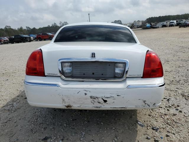 2LNHM82V79X618053 - 2009 LINCOLN TOWN CAR SIGNATURE LIMITED WHITE photo 6