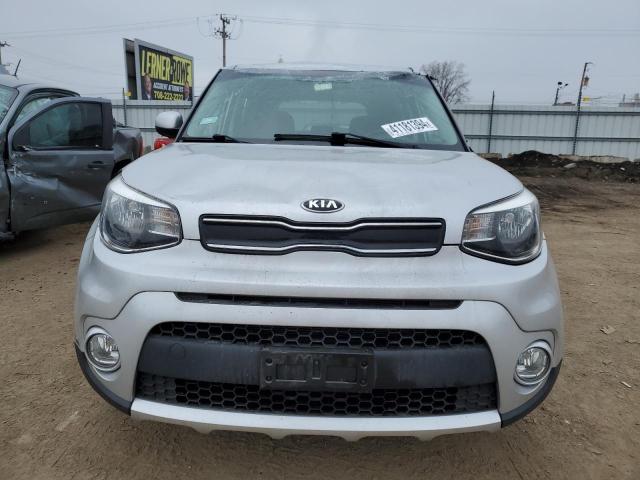 KNDJP3A55H7479675 - 2017 KIA SOUL + SILVER photo 5