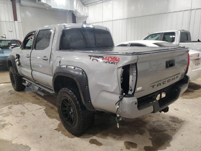 3TMCZ5ANXJM160038 - 2018 TOYOTA TACOMA DOU GRAY photo 2