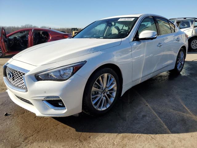 JN1EV7BPXMM704976 - 2021 INFINITI Q50 LUXE WHITE photo 1