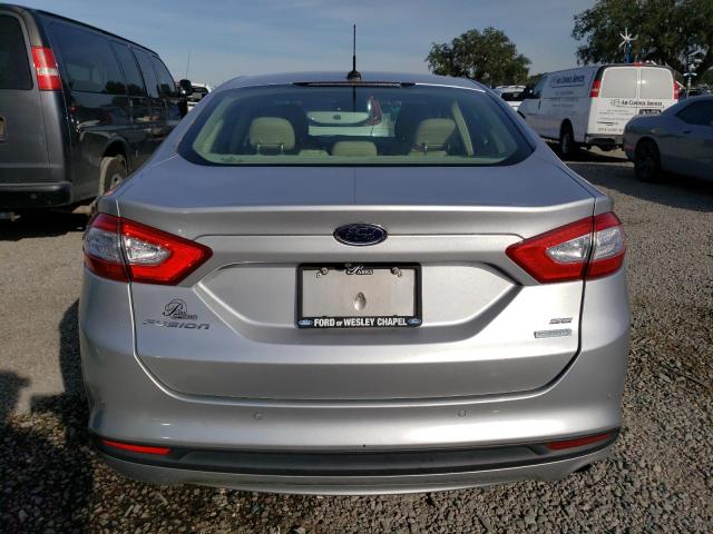 3FA6P0HD6FR110160 - 2015 FORD FUSION SE SILVER photo 6