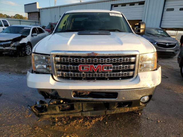 1GT120CG1EF185994 - 2014 GMC SIERRA K2500 SLE WHITE photo 5