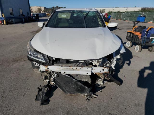 1HGCR2F37HA261472 - 2017 HONDA ACCORD LX WHITE photo 5