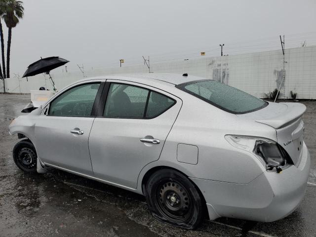 3N1CN7AP6DL827919 - 2013 NISSAN VERSA S SILVER photo 2