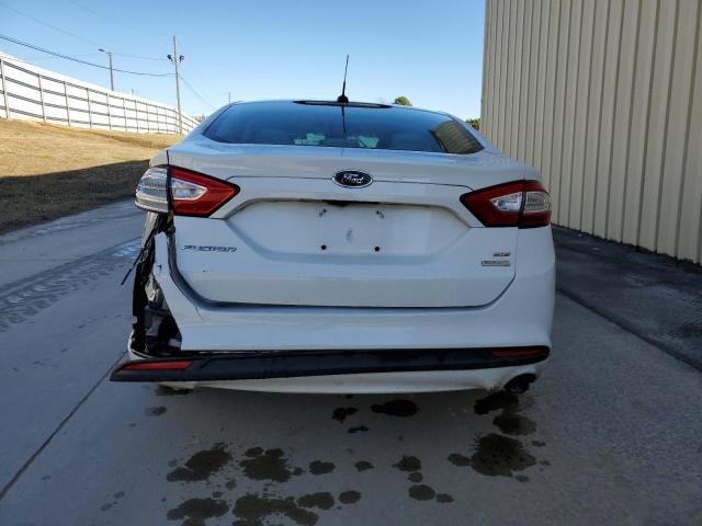 3FA6P0HD6FR241685 - 2015 FORD FUSION SE WHITE photo 6