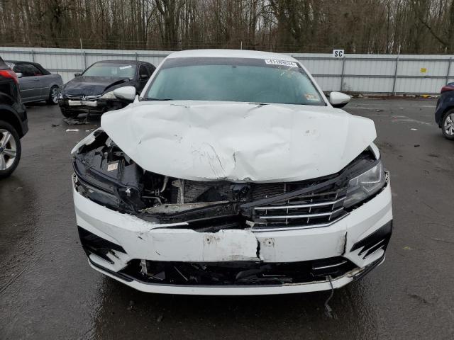 1VWDT7A38HC008445 - 2017 VOLKSWAGEN PASSAT R-LINE Weiß Foto 5