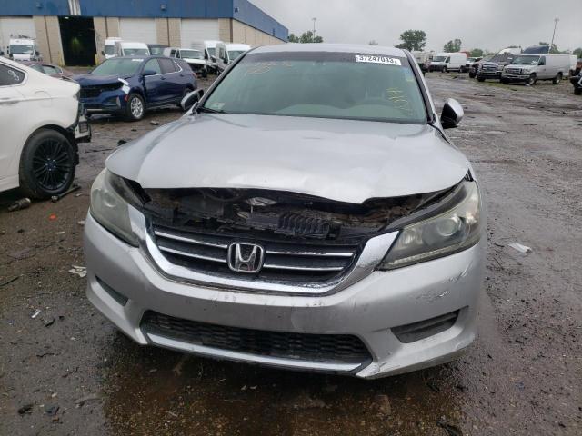 1HGCR2F33EA010783 - 2014 HONDA ACCORD LX SILVER photo 5