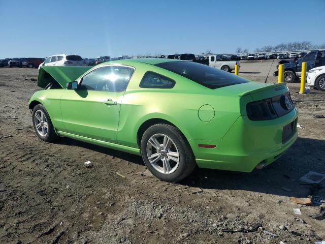 1ZVBP8AM2D5261754 - 2013 FORD MUSTANG GREEN photo 2
