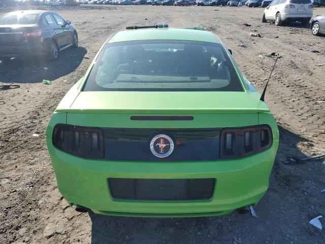 1ZVBP8AM2D5261754 - 2013 FORD MUSTANG GREEN photo 6