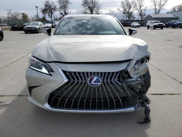 58ADA1C1XNU025274 - 2022 LEXUS ES 300H BASE BEIGE photo 5