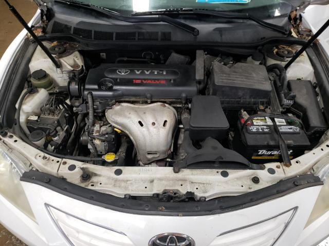 JTNBE46K673104538 - 2007 TOYOTA CAMRY CE WHITE photo 11