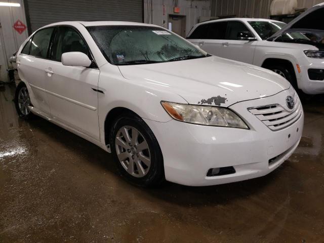 JTNBE46K673104538 - 2007 TOYOTA CAMRY CE WHITE photo 4