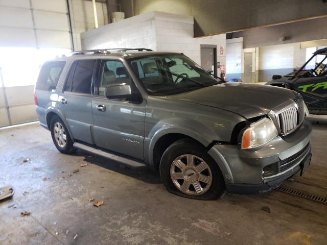 5LMFU27535LJ04685 - 2005 LINCOLN NAVIGATOR ნაცრისფერი ფოტო 4