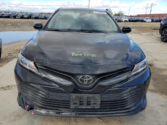 4T1B11HK5KU716286 - 2019 TOYOTA CAMRY L BLACK photo 5