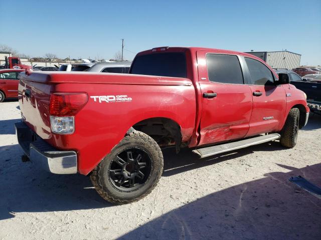 5TFEY5F17BX108895 - 2011 TOYOTA TUNDRA CREWMAX SR5 RED photo 3