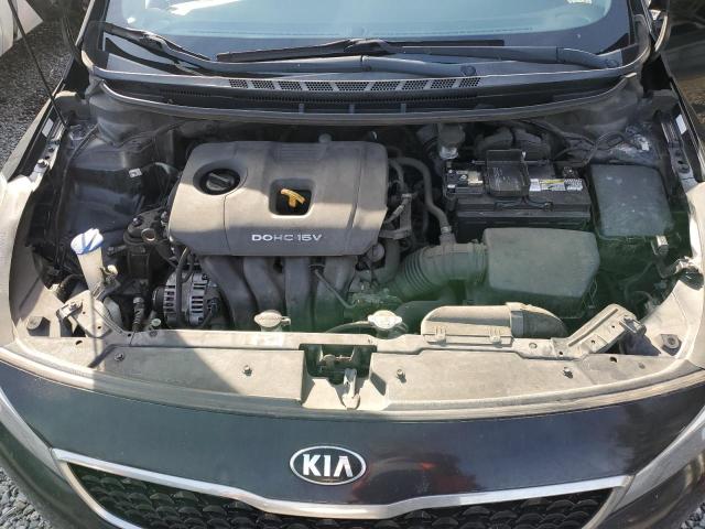 3KPFK4A72HE100451 - 2017 KIA FORTE LX BLACK photo 11