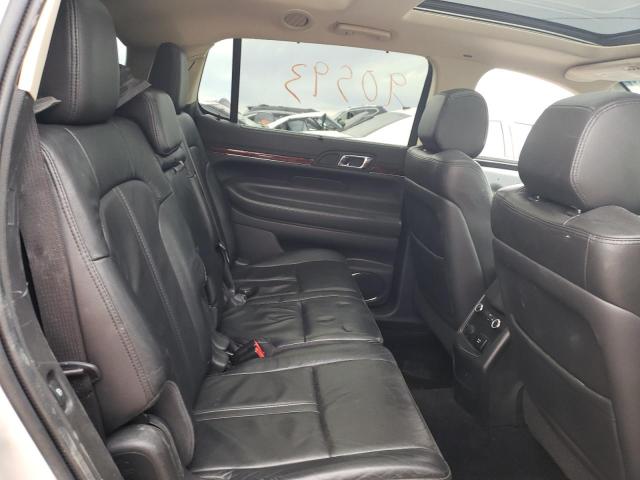 2LMHJ5AT6KBL03257 - 2019 LINCOLN MKT SILVER photo 10