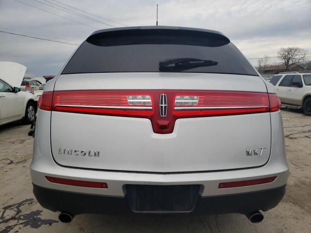 2LMHJ5AT6KBL03257 - 2019 LINCOLN MKT SILVER photo 6