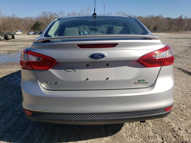 1FADP3F2XDL249746 - 2013 FORD FOCUS SE SILVER photo 6