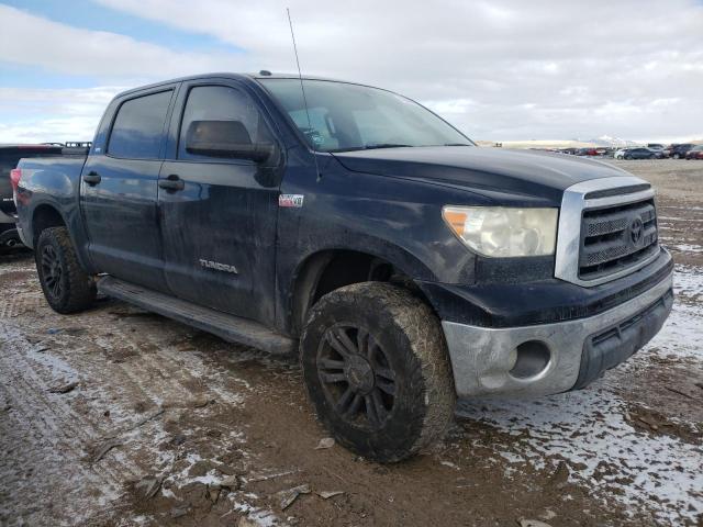 5TFEY5F13BX111082 - 2011 TOYOTA TUNDRA CRE BLACK photo 4