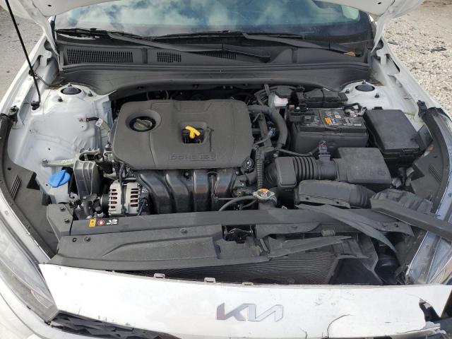 3KPF24AD3PE544491 - 2023 KIA FORTE LX WHITE photo 11