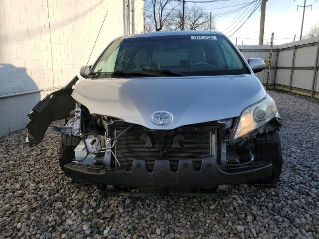 5TDKK3DCXBS040840 - 2011 TOYOTA SIENNA LE SILVER photo 5