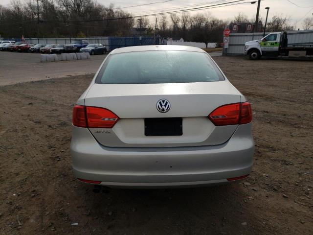 3VW2K7AJ4CM334260 - 2012 VOLKSWAGEN JETTA BASE SILVER photo 6