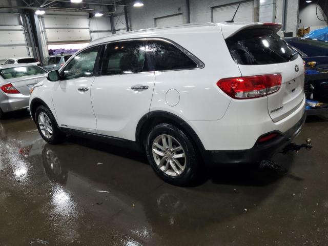 5XYPGDA52HG217650 - 2017 KIA SORENTO LX WHITE photo 2