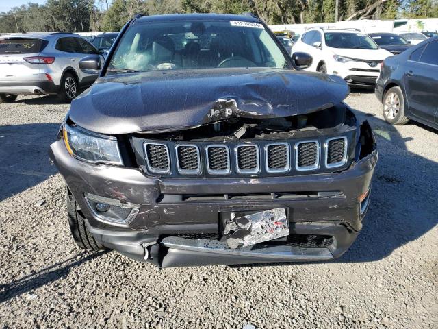3C4NJDCB1KT742162 - 2019 JEEP COMPASS LIMITED GRAY photo 5