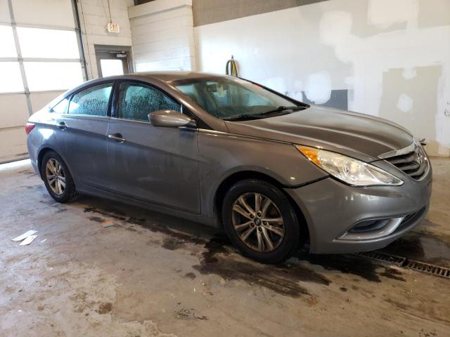 5NPEB4ACXDH782302 - 2013 HYUNDAI SONATA GLS GRAY photo 4