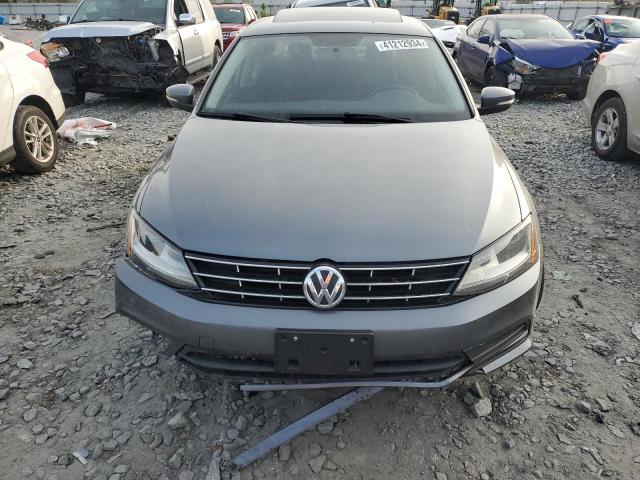 3VWDB7AJ0JM255643 - 2018 VOLKSWAGEN JETTA SE GRAY photo 5