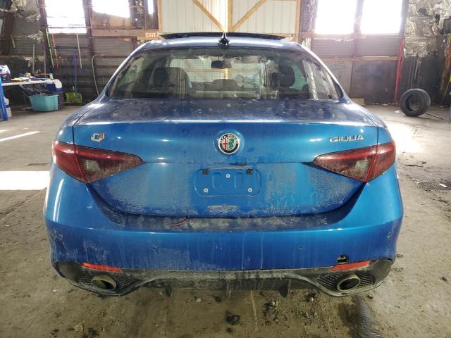 ZARFAEEN7J7572772 - 2018 ALFA ROMEO GIULIA TI Q4 BLUE photo 6