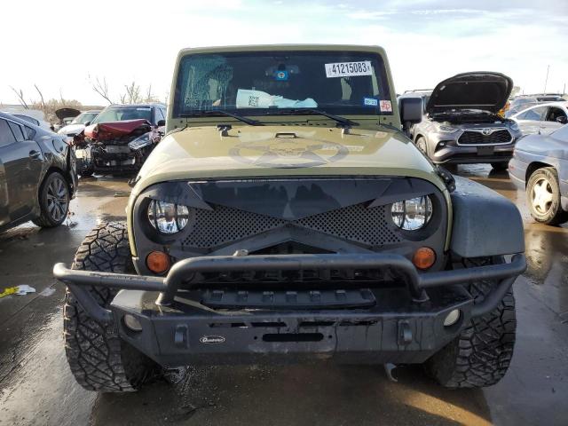 1C4BJWDG2DL660836 - 2013 JEEP WRANGLER U SPORT მწვანე ფოტო 5