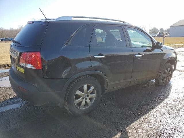 5XYKT3A60DG421592 - 2013 KIA SORENTO LX BLACK photo 3