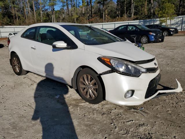 KNAFX6A8XE5236191 - 2014 KIA FORTE EX WHITE photo 4