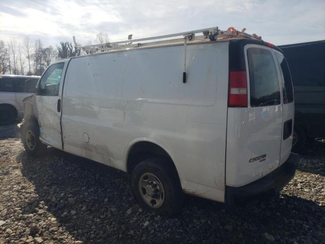 1GCWGFCG2E1147312 - 2014 CHEVROLET EXPRESS G2 WHITE photo 2