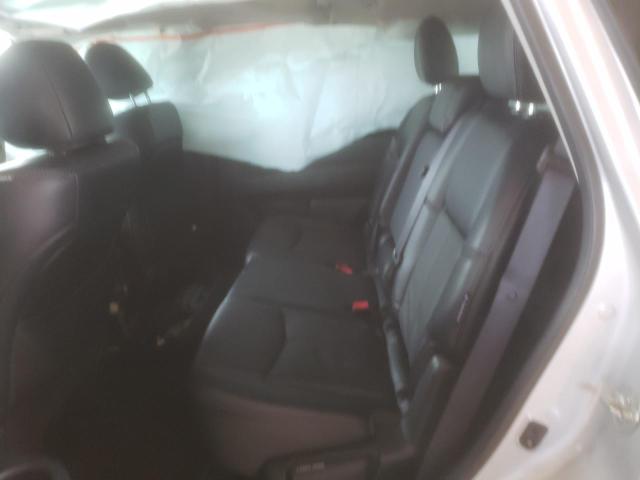 5N1DR2MN7KC647159 - 2019 NISSAN PATHFINDER S 银色 照片 11