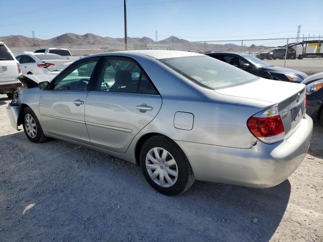 4T1BE32K15U022725 - 2005 TOYOTA CAMRY LE SILVER photo 2