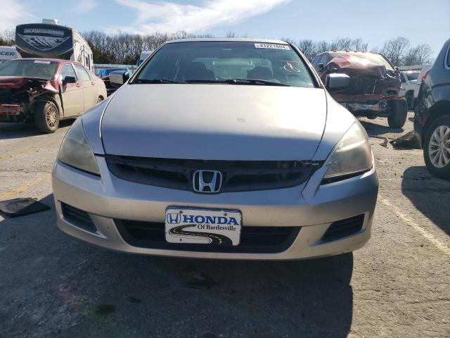 1HGCM55726A109617 - 2006 HONDA ACCORD EX SILVER photo 5