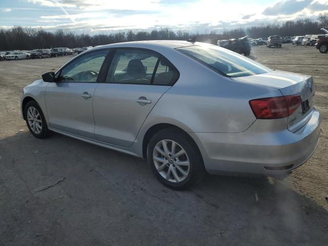 3VWD17AJ5FM245748 - 2015 VOLKSWAGEN JETTA SE SILVER photo 2